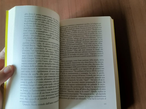 Andare, camminare, lavorare. L’Italia raccontata dai portalettere | Angelo Ferracuti - Feltrinelli