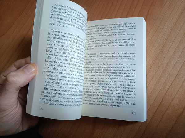 Cinquanta in blu. Otto racconti gialli | Aa.Vv - Sellerio