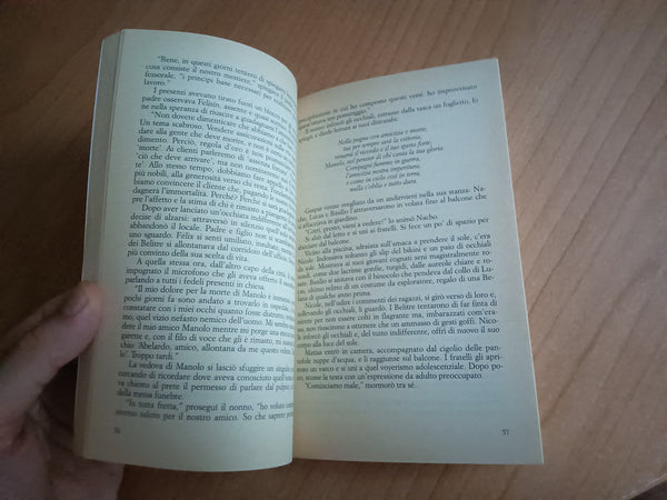 Aperto tutta la notte | David Trueba - Feltrinelli