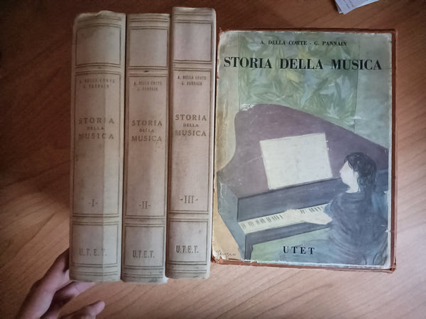 Storia della musica 3 volumi con cofanetto | Della Corte; Pannain