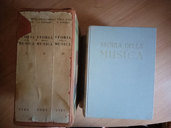 Storia della musica 3 volumi con cofanetto | Della Corte; Pannain