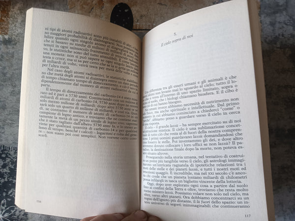 Al suo barbiere Einstein la raccontava così vita quotidiana e quesiti scientifici | Robert L. Wolke - Feltrinelli