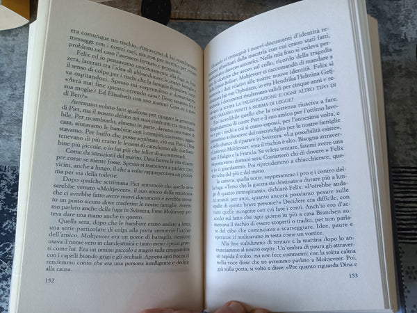 Flory, la porta chiusa | Flory Van Beek
