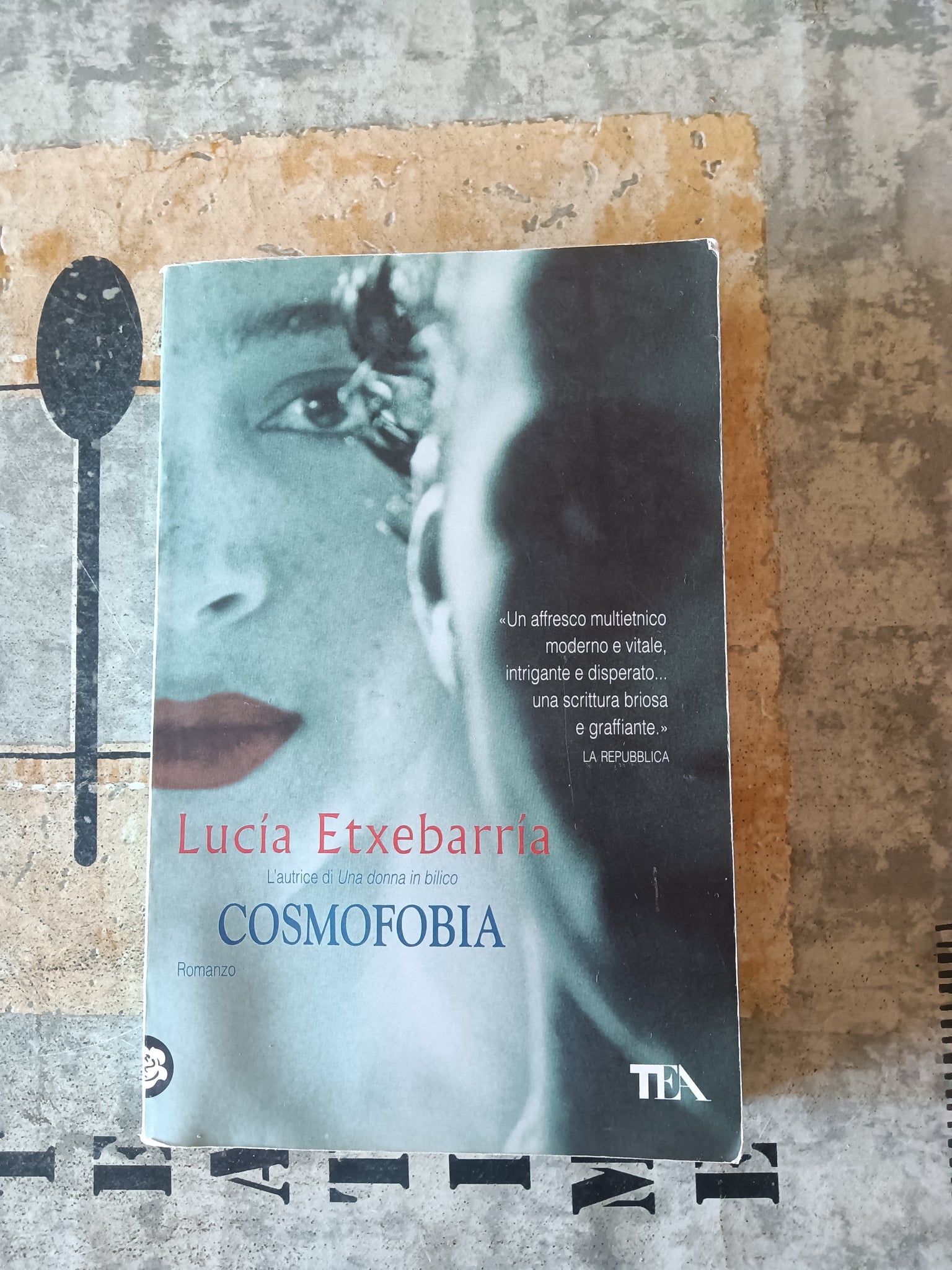 Cosmofobia | Lucía Etxebarría