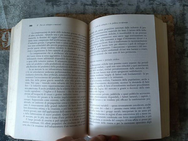 La coesistenza pacifica. Illusioni politiche e realta’ economiche | Francois Perroux - Einaudi