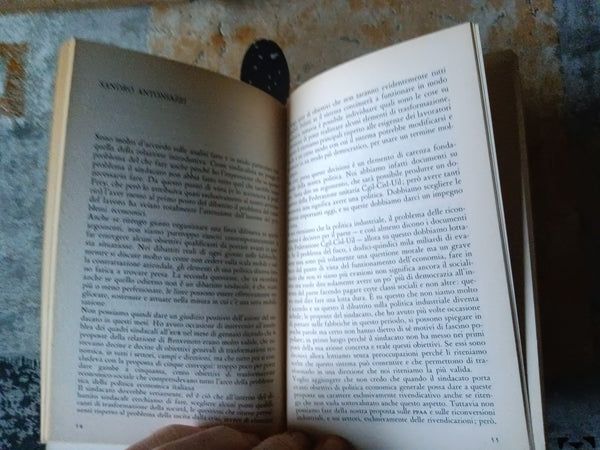 Crisi occupazione riconversione | Aa.Vv