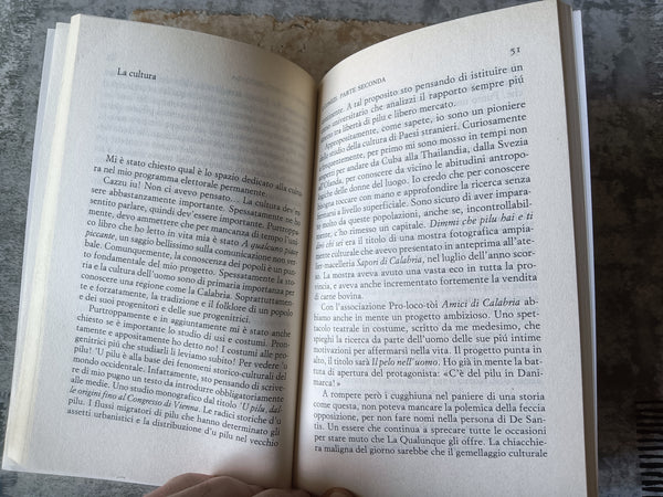 Cchiù pilu pe’ tutti. I comizi di Cetto La Qualunque | Antonio Albanese & Piero Guerrera - Einaudi