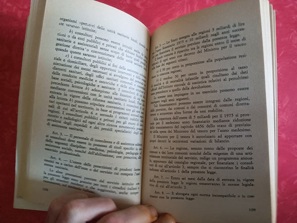 Il consultorio e la donna protagonista | Ivan Cavicchi; Grazia Mereu; Luciana Viviani - Editori Riuniti