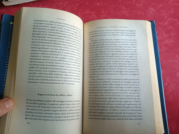 Strategia. La logica della guerra e della pace | Edward Luttwak - Rizzoli