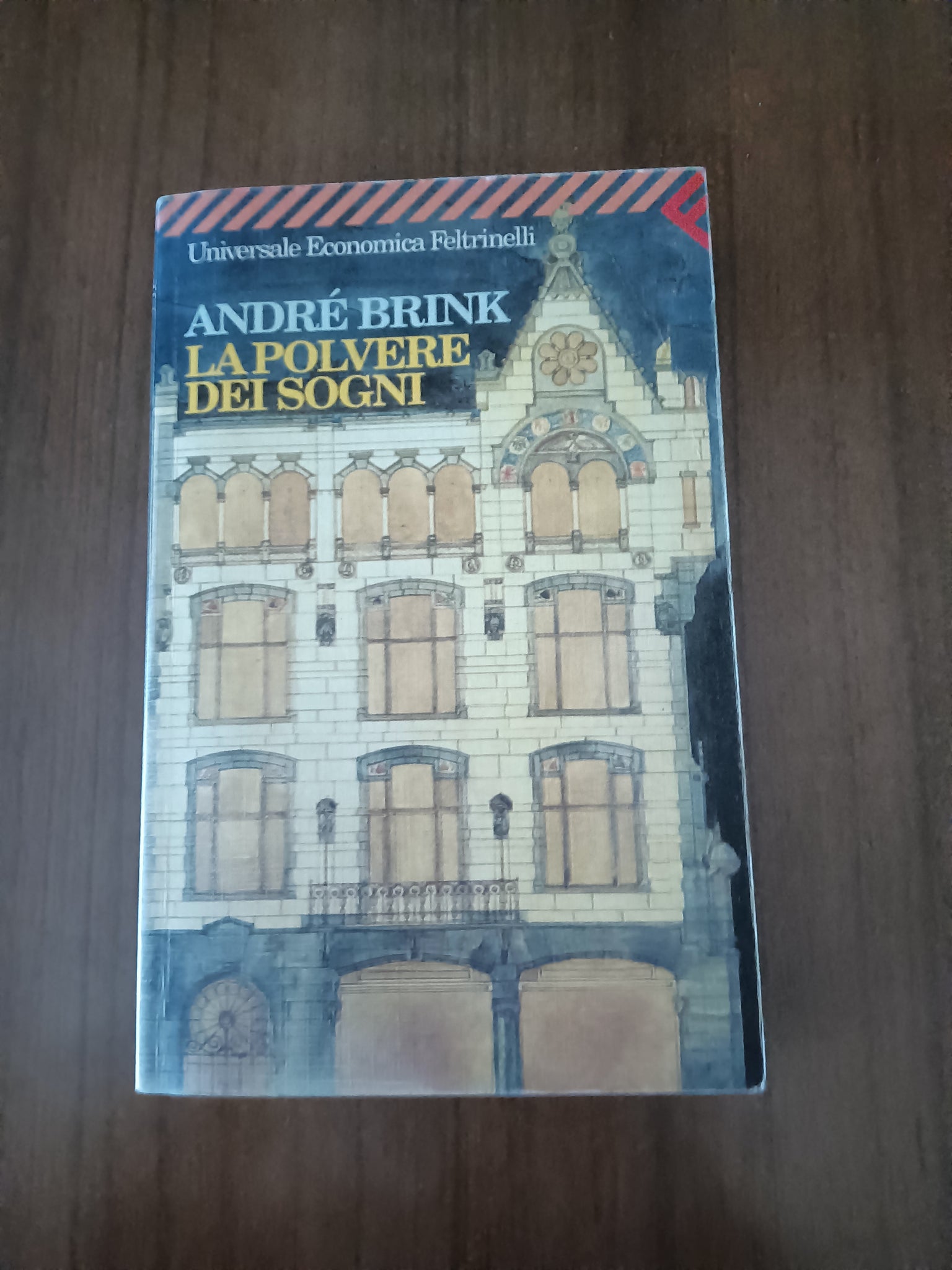 La polvere dei sogni | André Brink - Feltrinelli