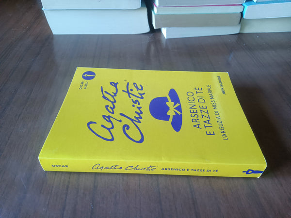Arsenico e tazze di tè. L’arguzia di Miss Marple | Agatha Christie - Mondadori