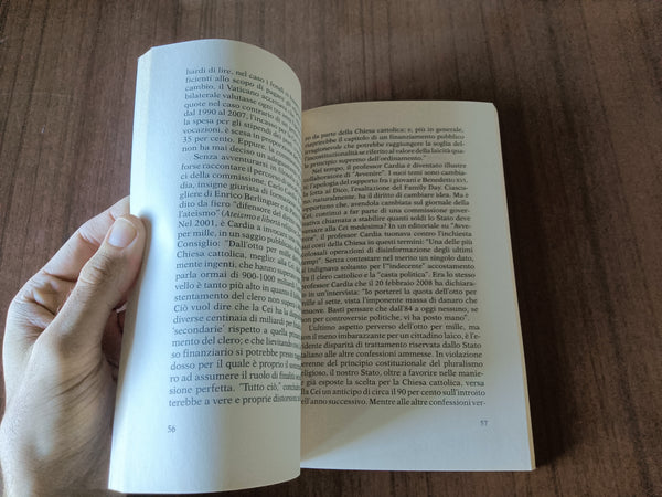 La questura | Curzio Maltese - Feltrinelli