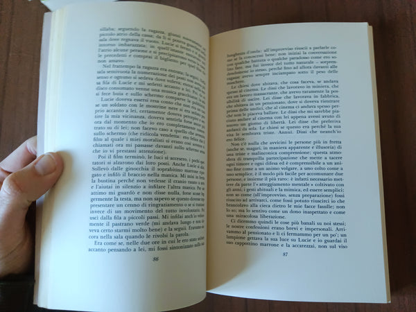 Lo scherzo | Milan Kundera - Adelphi