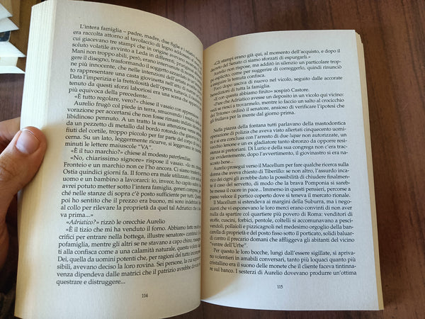 Saturnalia | Danila Comastri Montanari - Mondadori