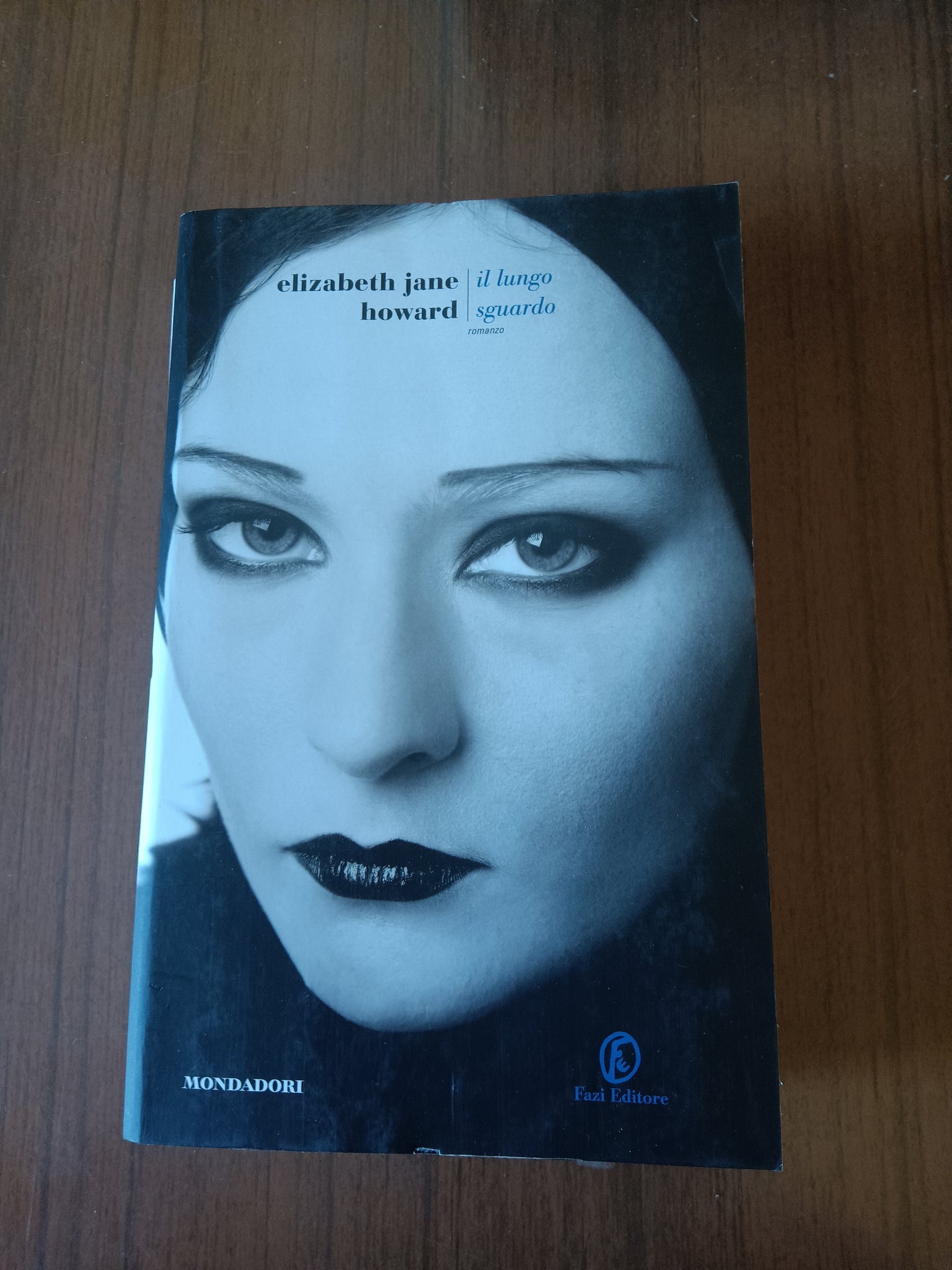 Il lungo sguardo | Elizabeth Jane Howard - Mondadori - Fazi