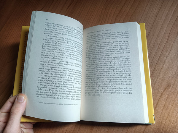 L’incredibile viaggio del fachiro che restò chiuso in un armadio Ikea | Romain Puértolas - Einaudi