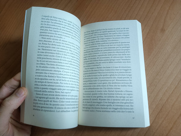 La vita gioca con me | David Grossman - Mondadori