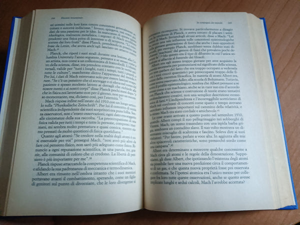 Einstein innamorato. La vita di un genio tra scoperte scientifiche e passione romantica | Dennis Overbye - Bompiani