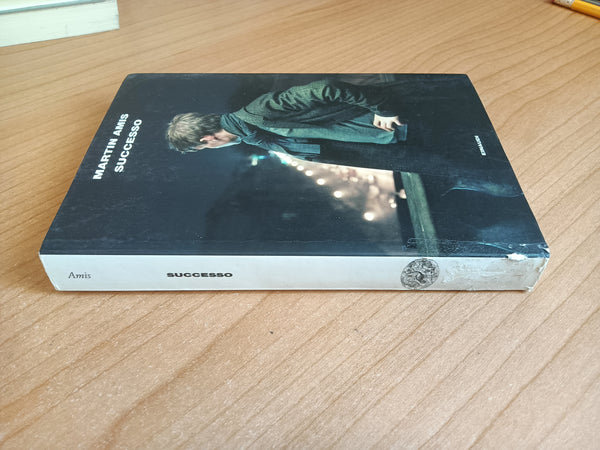 Successo | Martin Amis - Einaudi