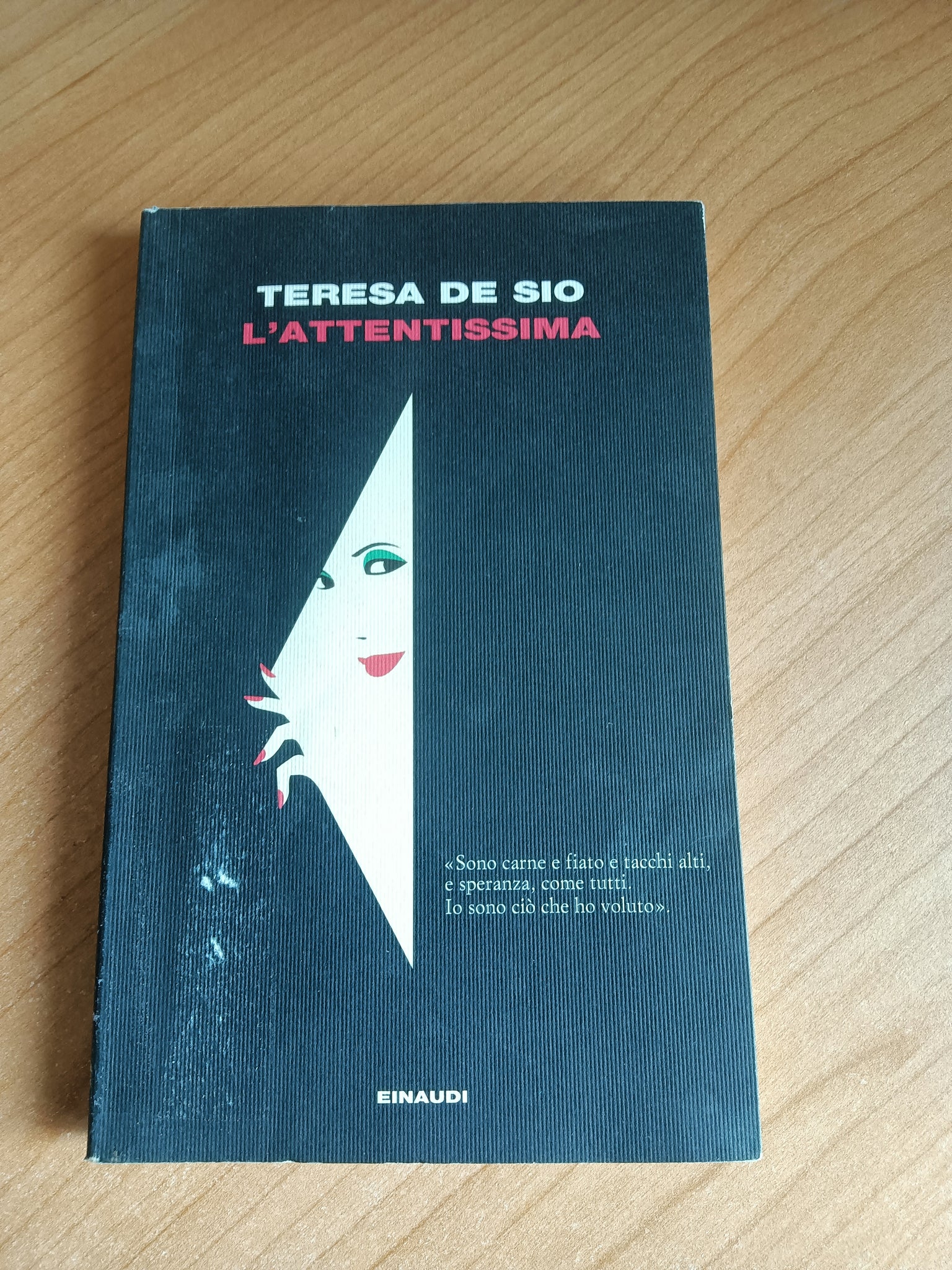 L’attentissima | Teresa De Sio - Einaudi