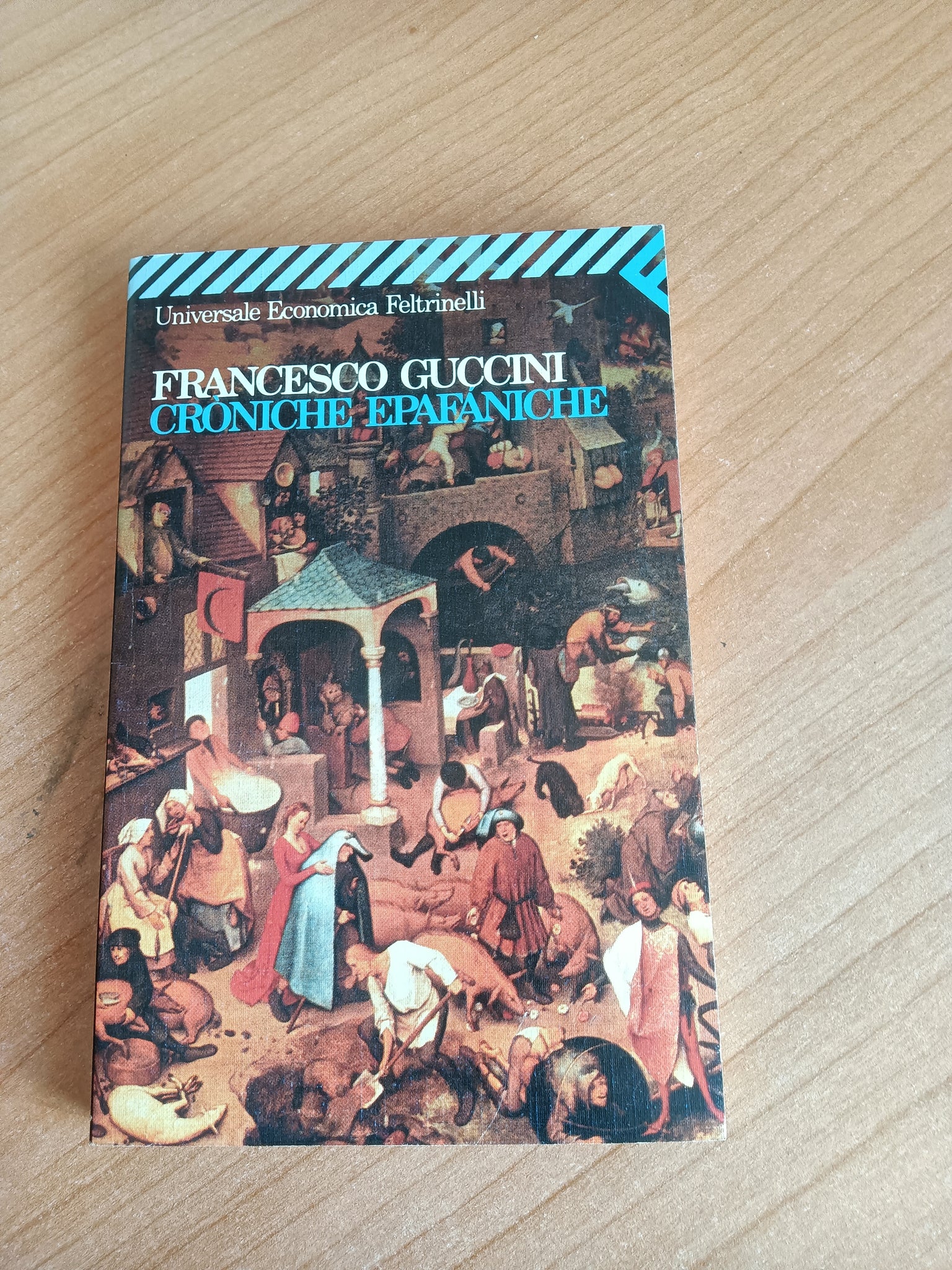 Croniche epafaniche | Francesco Guccini - Feltrinelli