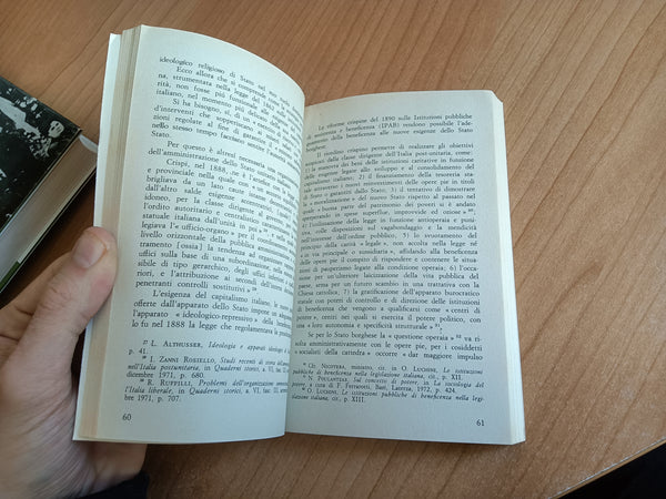 Il potere assistenziale | Ferdinando Terranova - Editori Riuniti