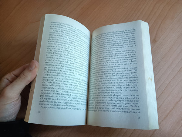 La vita nell’aldilà. Viaggio oltre l’esistenza terrena | Sylvia Browne - Mondadori