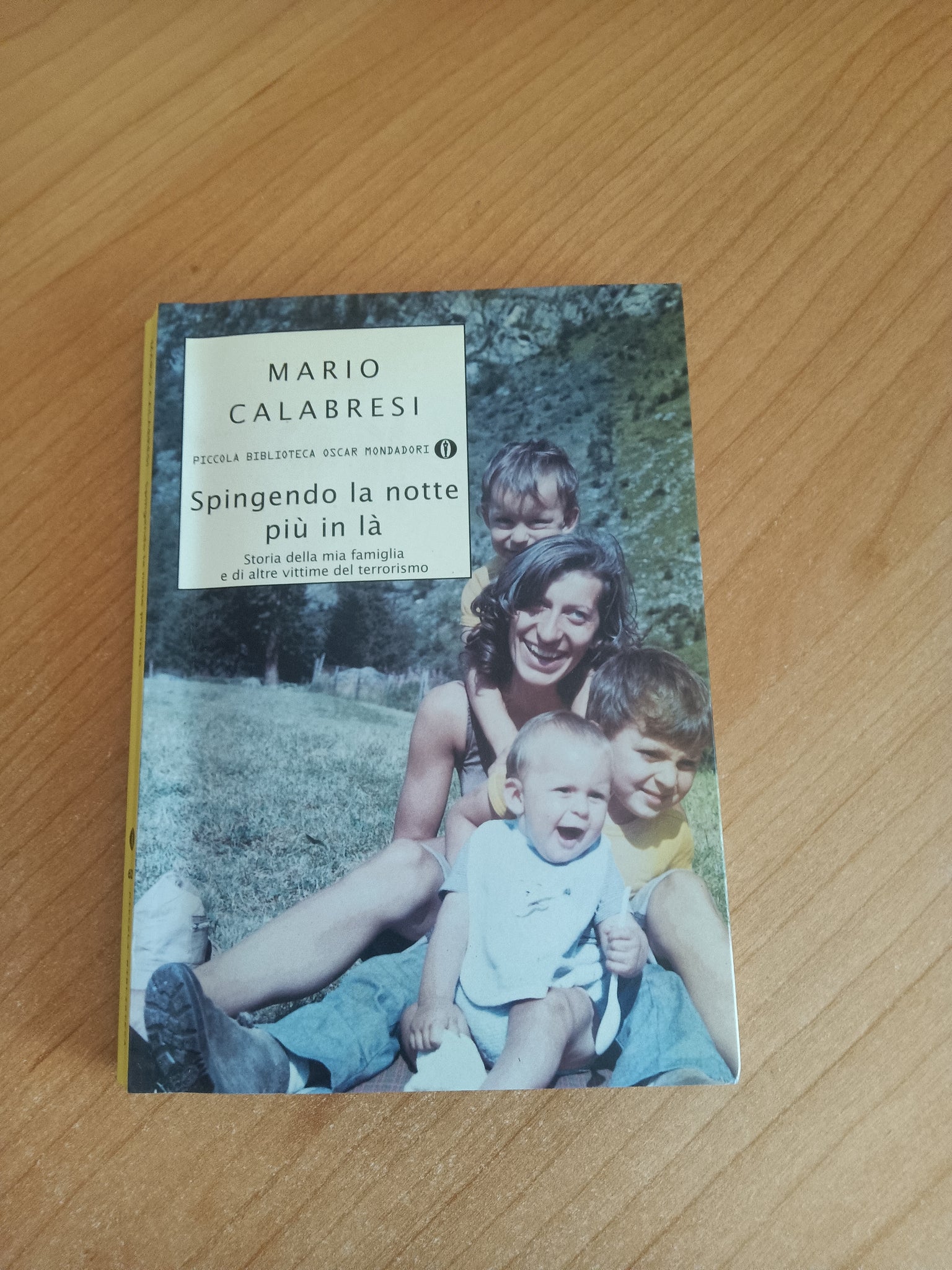 Spingendo la notte più in là | Mario Calabresi - Mondadori