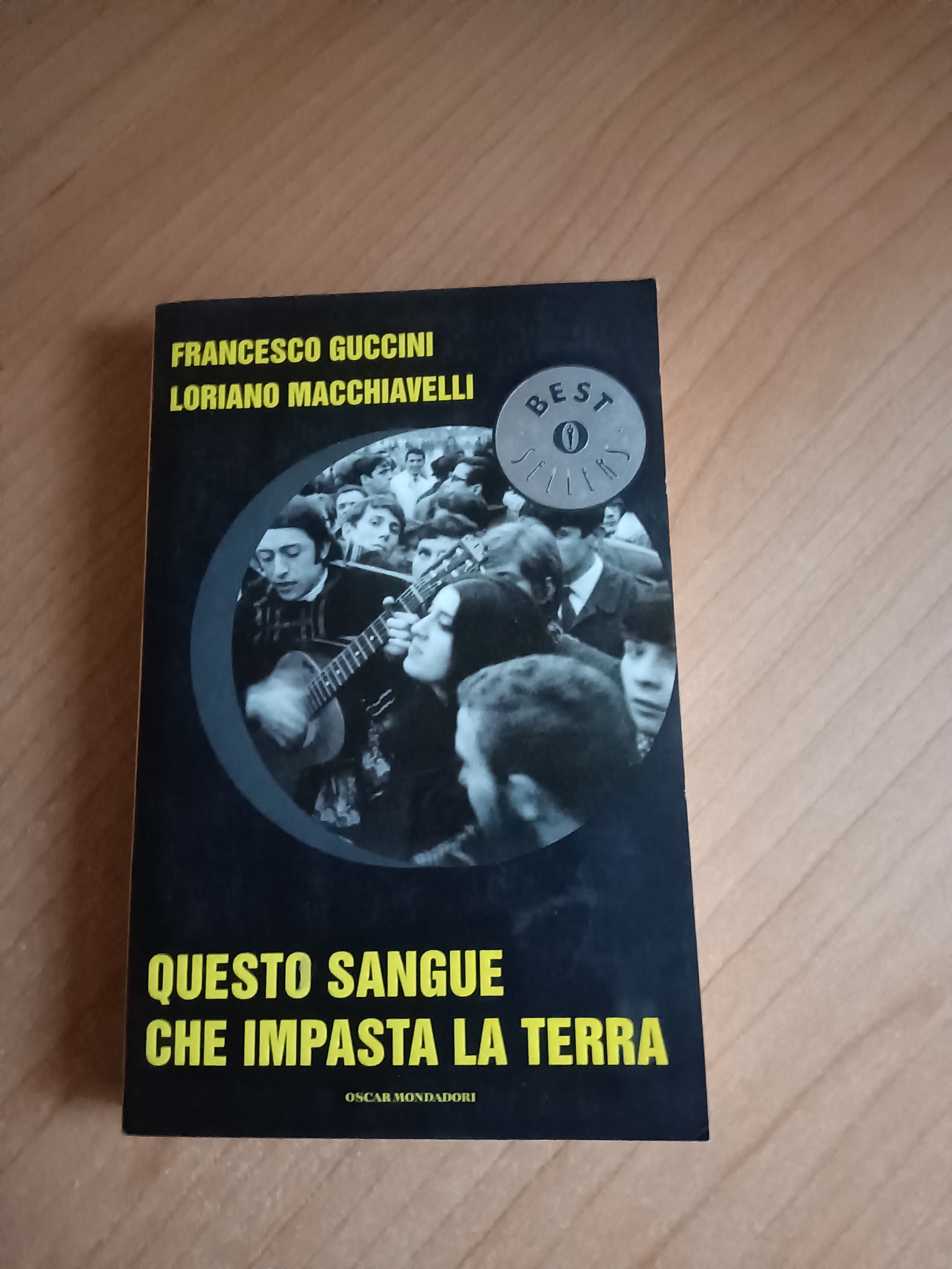 Questo sangue che impasta la terra | Francesco Guccini - Mondadori