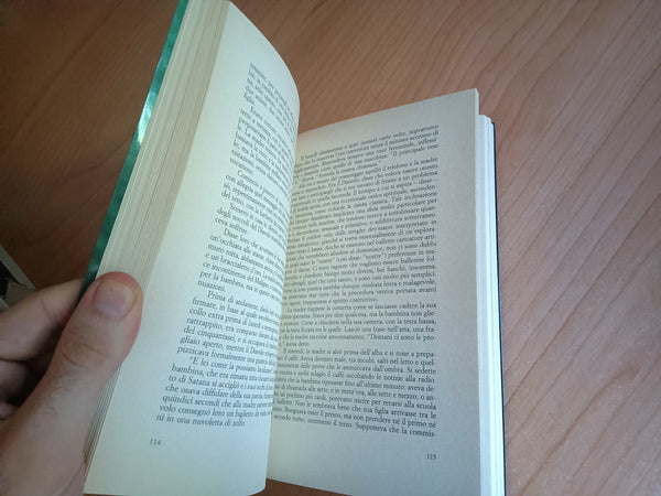 A labbra nude. Racconti dall’ultima Cuba | Danilo Manera (a cura di) - Feltrinelli