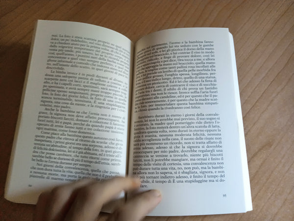 La stanza di sopra | Rosella Postorino - Feltrinelli