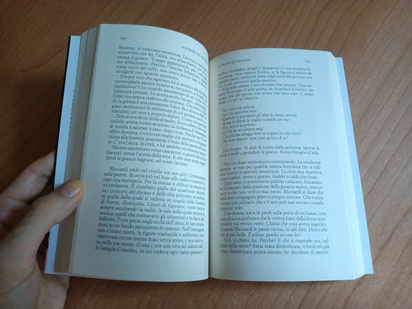 Il posto di ognuno. L’estate del commissario Ricciardi | Maurizio De Giovanni - Einaudi