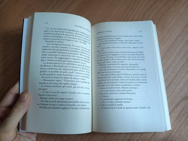 Rondini d’inverno. Sipario per il commissario Ricciardi | Maurizio De Giovanni - Einaudi