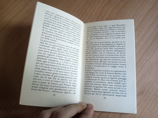 La cerimonia del massaggio | Alan Bennett - Adelphi