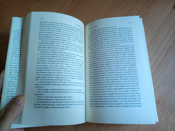 Angeli e insetti | Antonia S. Byatt - Einaudi