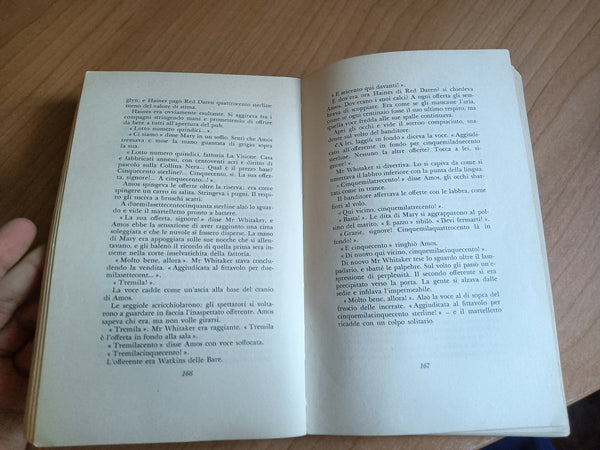 Sulla collina nera | Bruce Chatwin - Adelphi