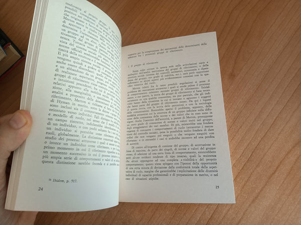 Il concetto di ruolo. Nel quadro della teoria sociologica generale | Maria Immacolata Macioti - Laterza