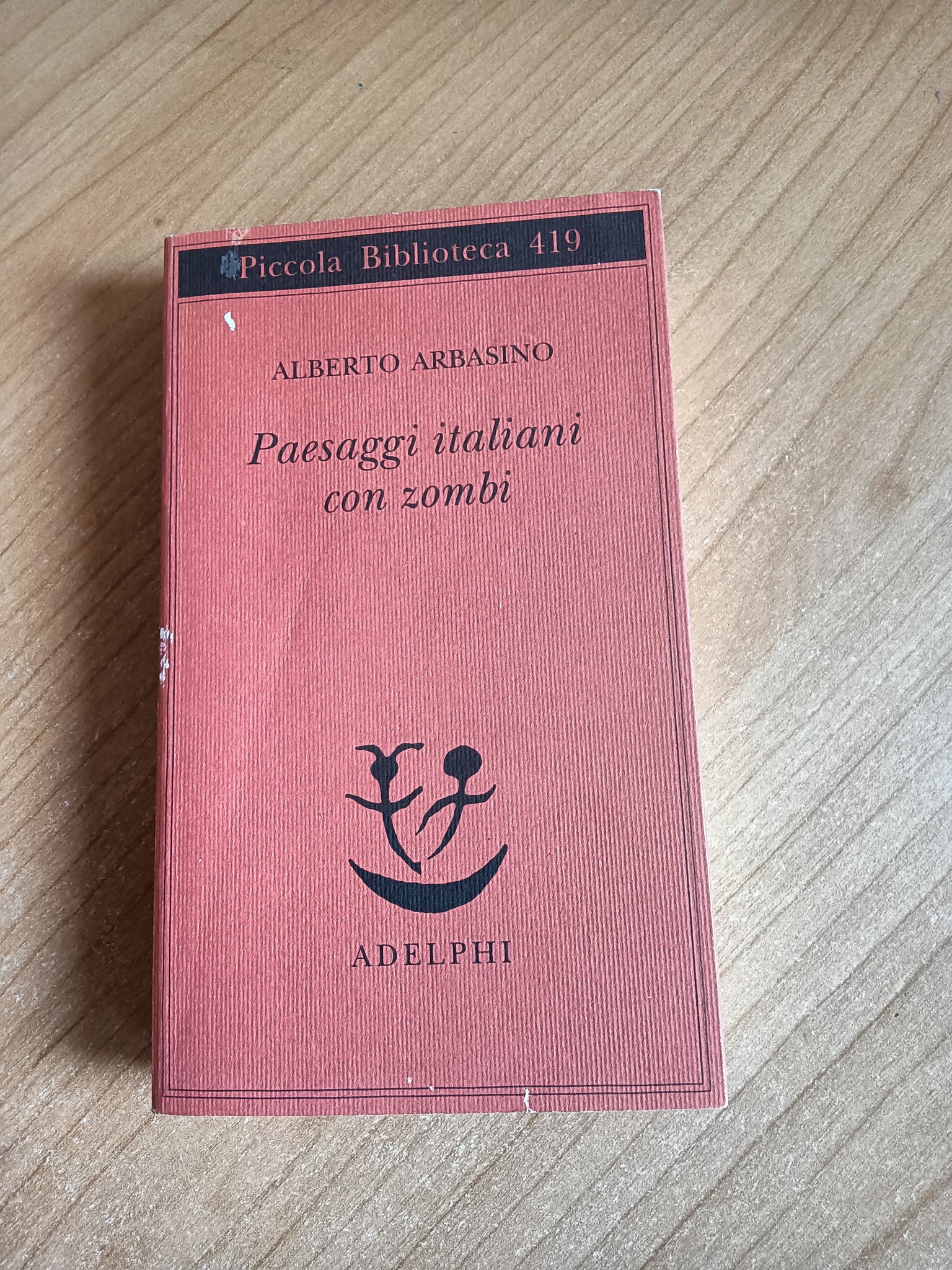 Paesaggi italiani con zombi | Alberto Arbasino - Adelphi