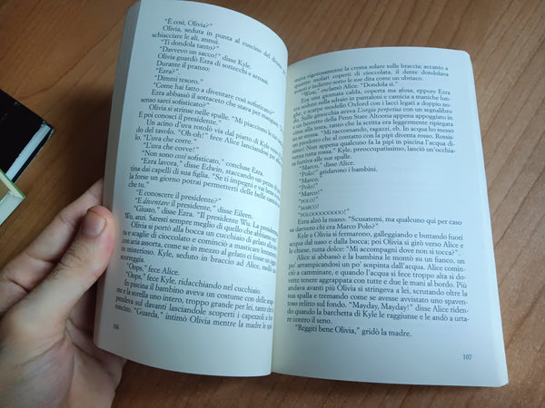 Asimmetria | Lisa Halliday - Feltrinelli