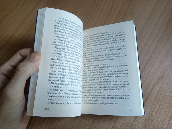 La rivoluzione della luna | Andrea Camilleri - Sellerio