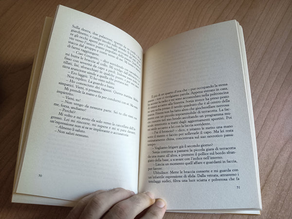 La ragione del più forte | Andrea Carraro - Feltrinelli
