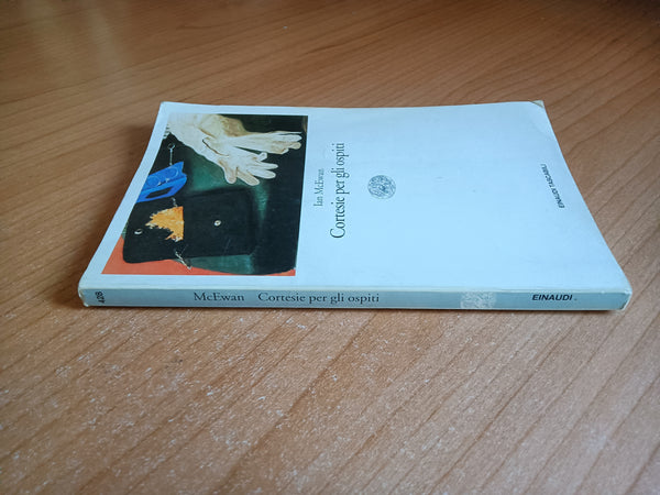 Cortesie per gli ospiti | Ian McEwan - Einaudi