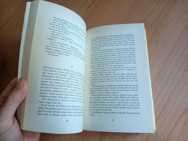 Politics | Adam Thirlwell - Guanda