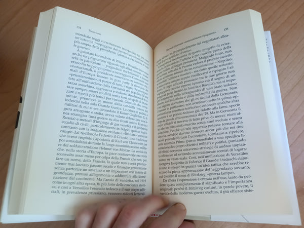 Terrorismo. Perché è sempre fallito e fallirà ancora | Caleb Carr - Mondadori