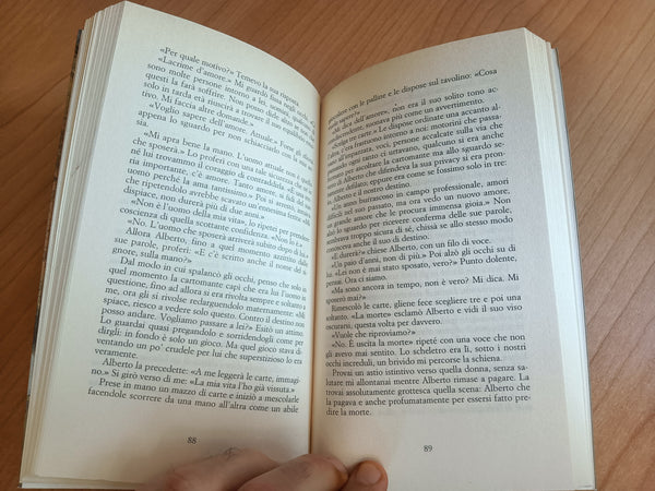 Le due età | Teresa Giulietti - Marsilio