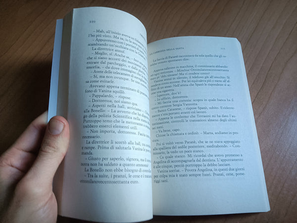 La carrozza della Santa | Cristina Cassar Scalia - Einaudi