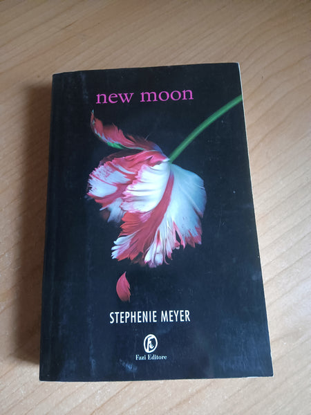 New moon | Stephenie Meyer - Fazi