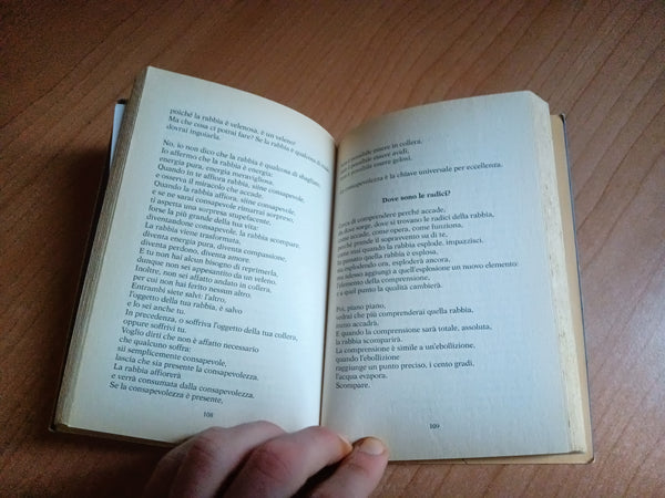 Il gioco delle emozioni. Liberarsida rabbia, paura e gelosia | Osho - Mondadori