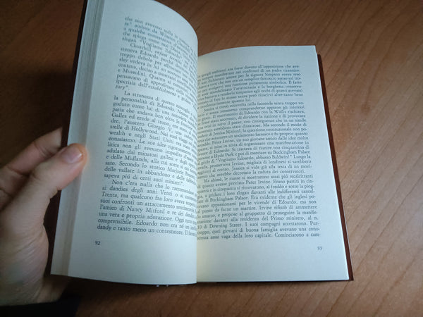 Le stravaganti sorelle Mitford | Emile Guikovaty - Feltrinelli