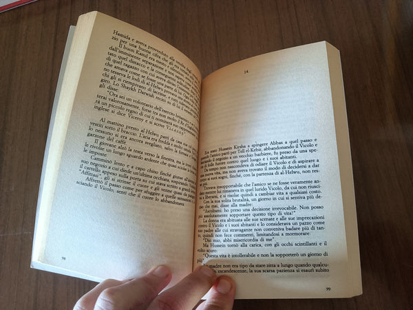 Vicolo del mortaio | Nagib Mahfuz - Feltrinelli